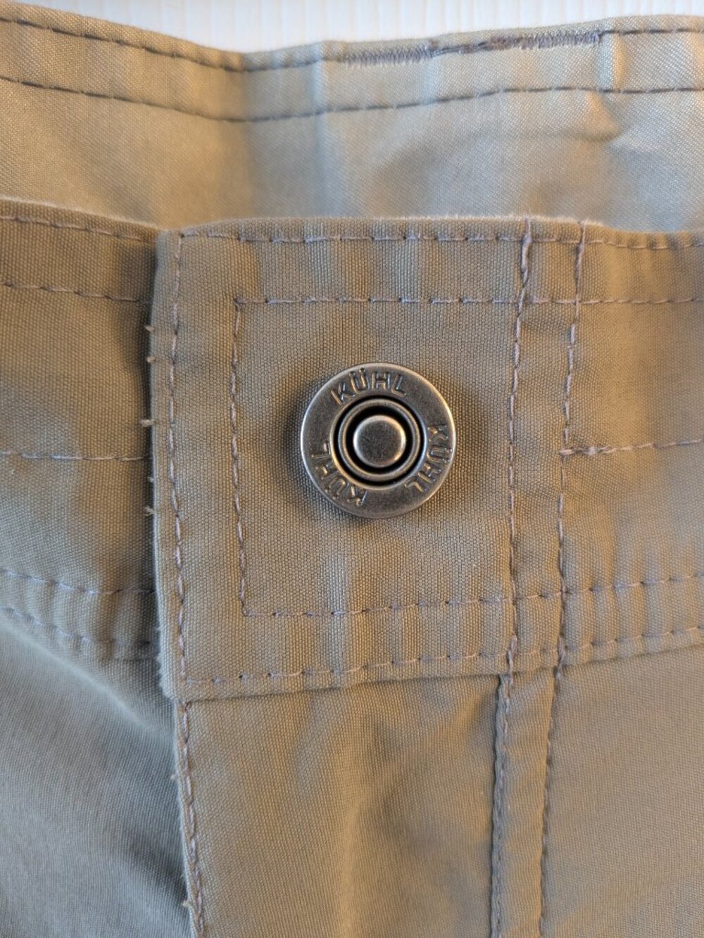 Kuhl Men's Khaki Cargo Shorts Size 34 - Picture 4 of 12